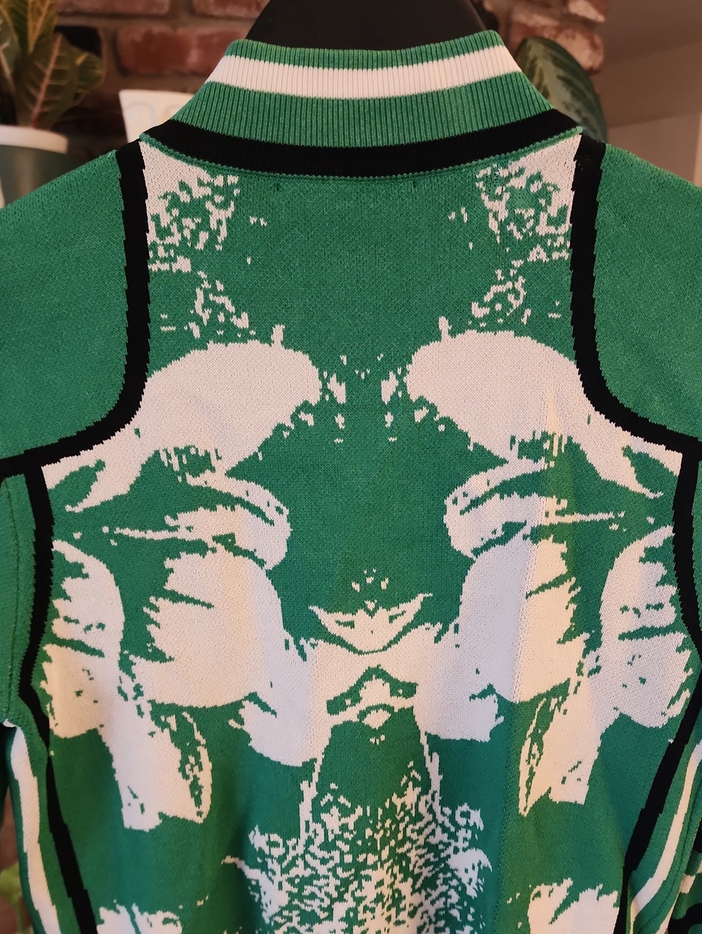 Karen Millen Green White Graphic Jacquard Full-Zip Cardigan Sweater - Picture 3 of 9